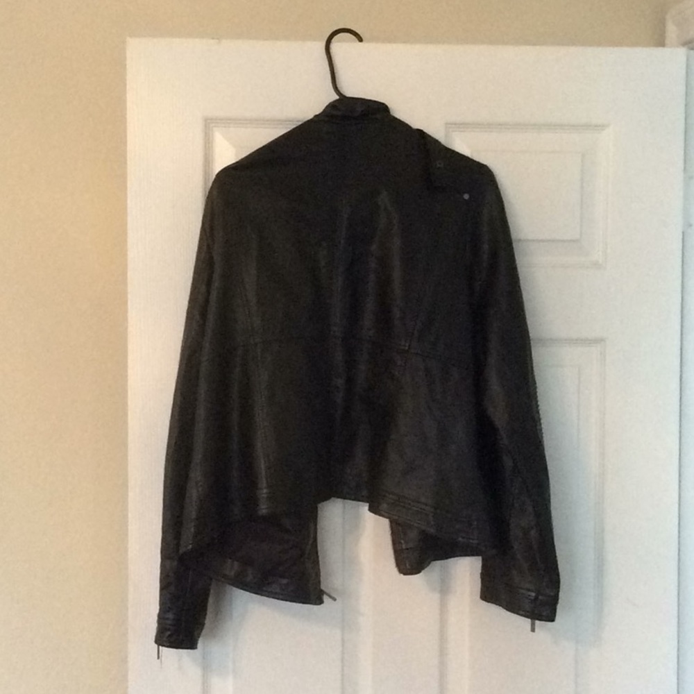 Leather jacket - Picture 2 of 2